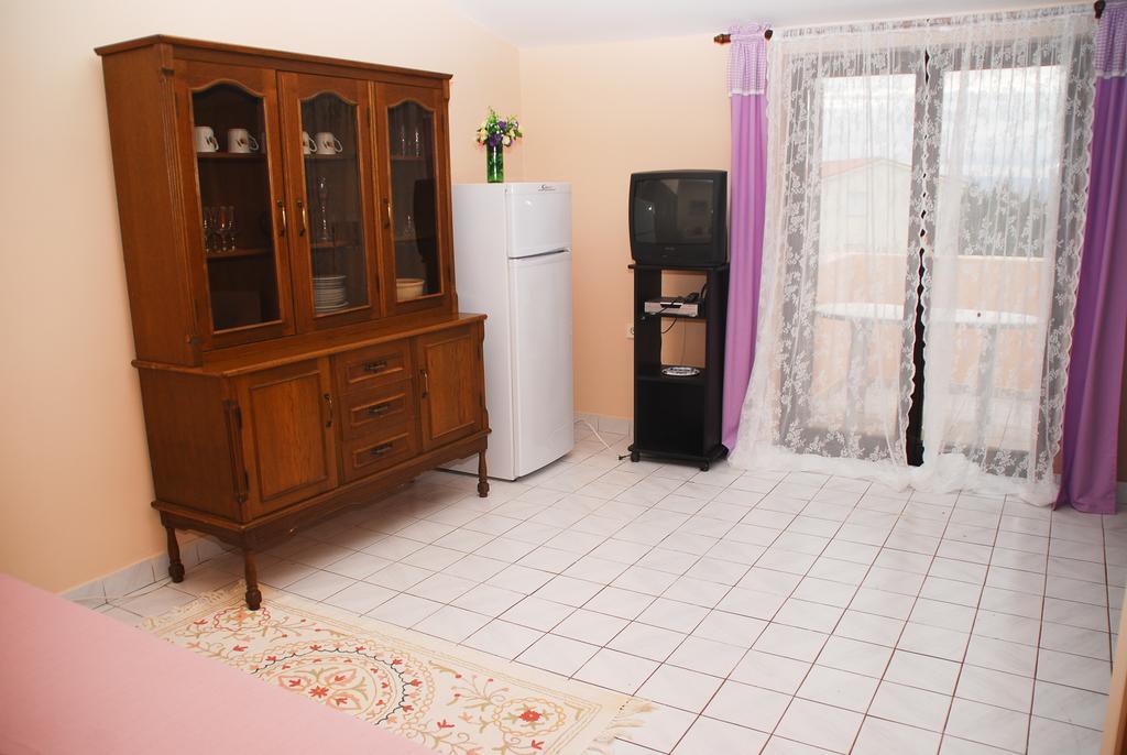 Apartments Bardak Ližnjan Værelse billede