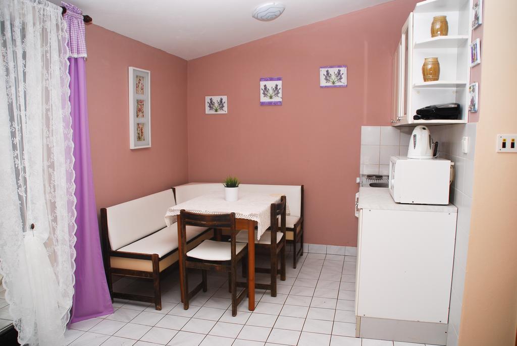 Apartments Bardak Ližnjan Værelse billede